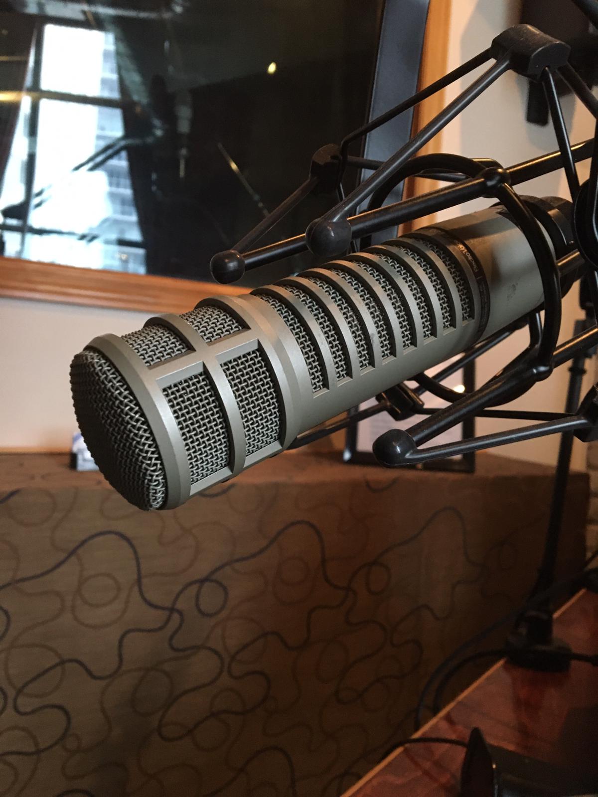 Podcast-studio-ontrackcommunications-radioradio.com